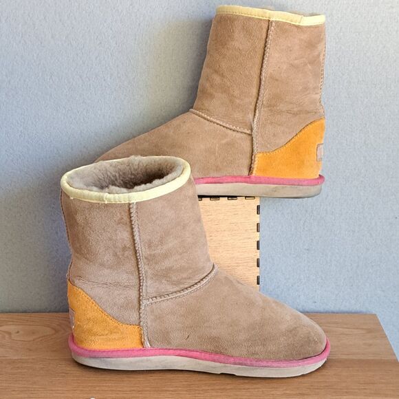 UGG Womens 6 Kids 5 37 Classic Short II Boots Tan Pink Orange Colorblock Neon - Picture 6 of 13